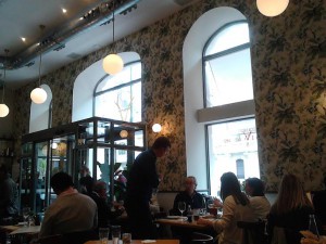 Restaurante Velazquez 17  comedor bajo Te Veo en Madrid
