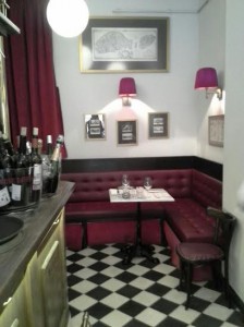 Léntrecot Café de París esquina barra Te Veo en Madrid