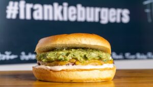 frankie-burger-guaca-te-veo-en-madrid.jpg