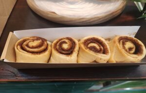  los-mejores-cinnamon-roll-mad-rolls-te-veo-en-madrid.jpg